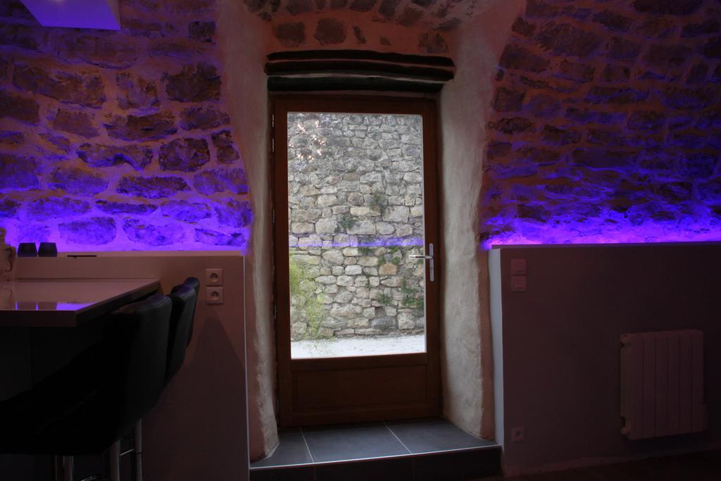 Gite De La Fontaine Paulhe Room photo